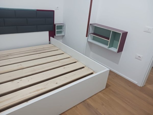 Tirane, jepet me qera apartament 2+1+Ballkon Kati 2, 88 m² 420 € (KOMBINAT)