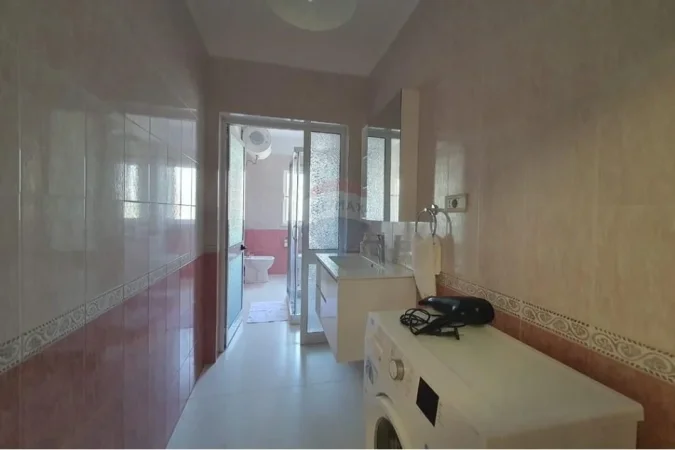 Tirane, jepet me qera apartament , 95 m² 700 € 