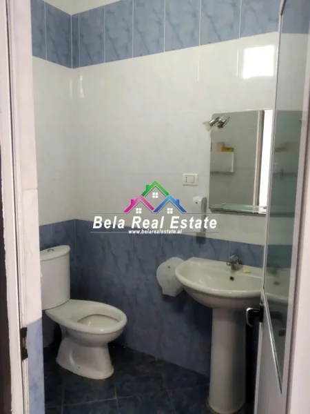 Tirane, jepet me qera dyqan Kati 0, 60 m² 350 € (ali dem)