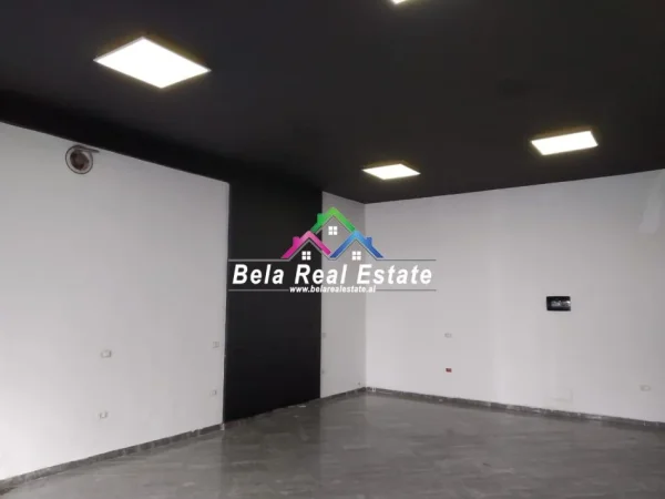 Tirane, jepet me qera dyqan Kati 0, 60 m² 350 € (ali dem)