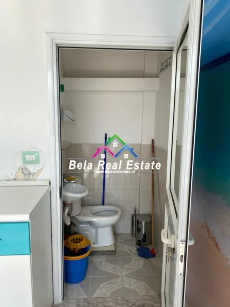 Tirane, jepet me qera dyqan Kati 0, 24 m² 300 € (ali demi)