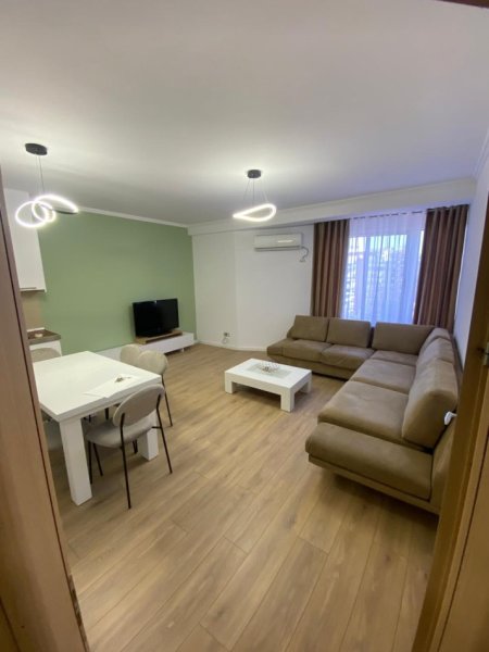 Tirane, jepet me qera apartament 2+1 Kati 6, 100 m² 550 € (Yzberisht)