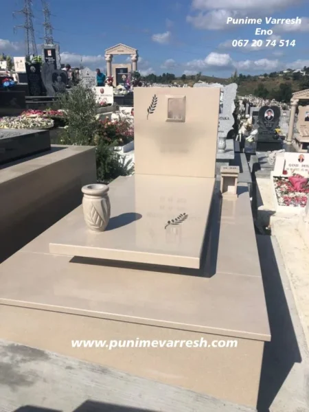 Tirane, ofroj Varre Prej Mermeri