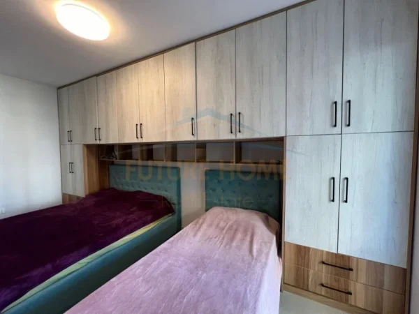 Durres, shitet apartament 1+1+Ballkon Kati 3, 76 m² 105.000 € (qerret)