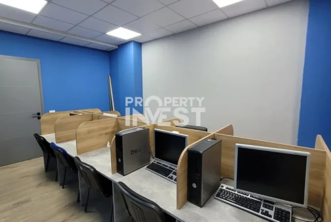 Tirane, jepet me qera ambjent biznesi Kati 1, 560 m² 7.000 € (Rruga e Dibres)