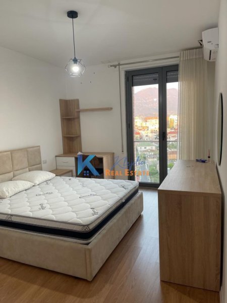 Tirane, jap me qera apartament 2+1+Ballkon Kati 6, 90 m² 600 € (Don Bosko)