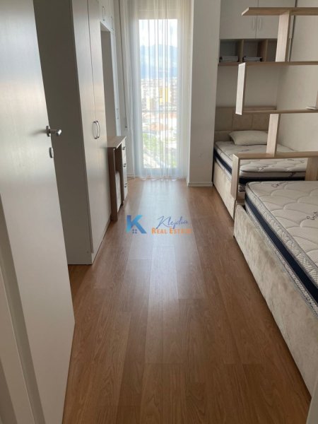 Tirane, jap me qera apartament 2+1+Ballkon Kati 6, 90 m² 600 € (Don Bosko)