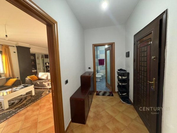 Tirane, shitet apartament 2+1 Kati 6, 100 m² 125.000 € (Rruga 5 Maj)