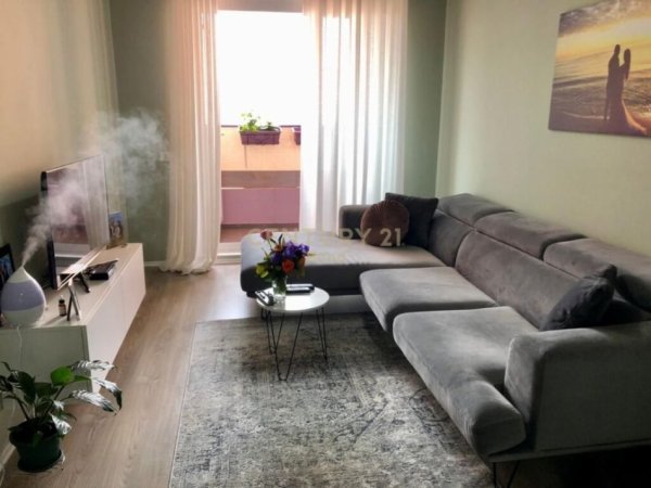 Tirane, shitet apartament 2+1 Kati 4, 84 m² 128.000 € (Ali Demi)