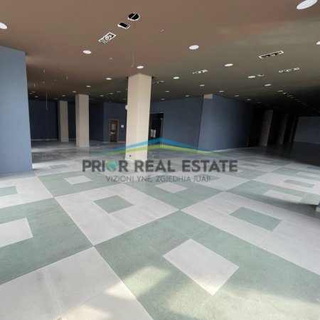 Tirane, jepet me qera ambjent biznesi Kati 3, 750 m² 2.625 € (Rruga Autostrade Tr-Dr)