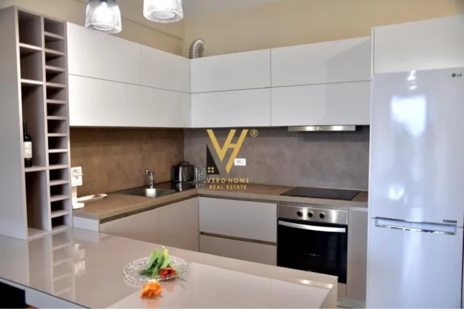 Durres, shitet apartament 2+1+Ballkon Kati 3, 85 m² 250.000 € (GJIRI I LALZIT)