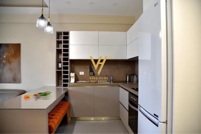 Durres, shitet apartament 2+1+Ballkon Kati 3, 85 m² 250.000 € (GJIRI I LALZIT)