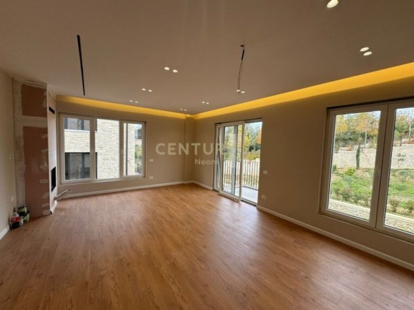 Tirane, shes apartament 2+1+Ballkon Kati 3, 107 m² 255.000 € (Rezidenca Secret Garden)