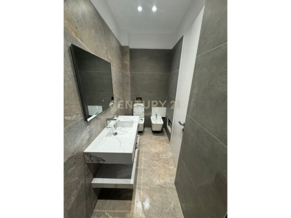 Tirane, shes apartament 2+1+Ballkon Kati 3, 107 m² 255.000 € (Rezidenca Secret Garden)