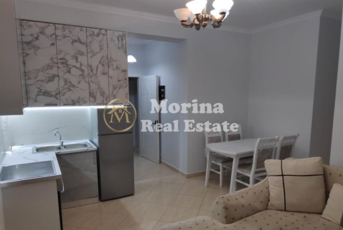 Tirane, jepet me qera shtepi 2+1 Kati 1, 80 m² 500 € (Porcelan)