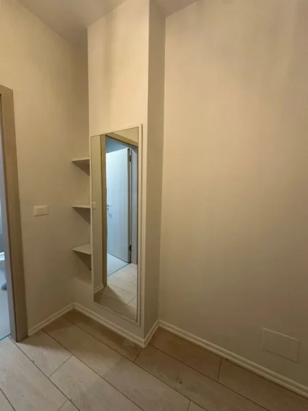 Tirane, jap me qera apartament 2+1+Ballkon Kati 5, 85 m² 550 € (Nexho Konomi)