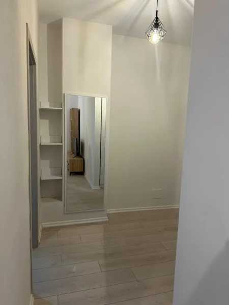 Tirane, jap me qera apartament 2+1+Ballkon Kati 5, 85 m² 550 € (Nexho Konomi)