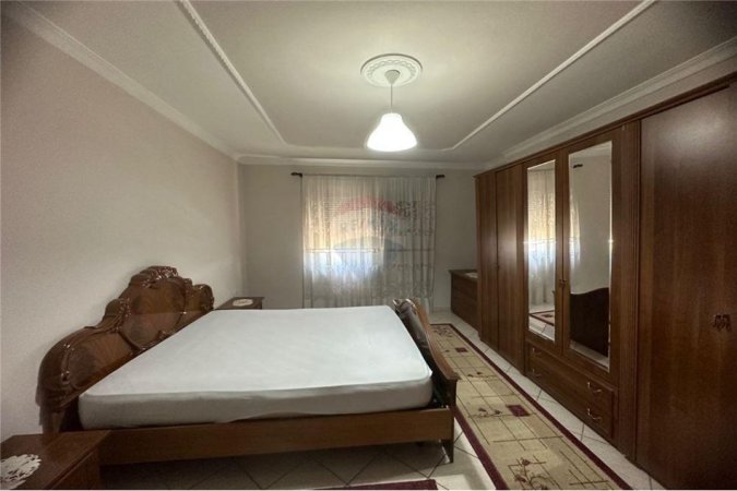 Tirane, jepet me qera apartament 2+1 Kati 3, 90 m² 700 € (SALI BUTKA)