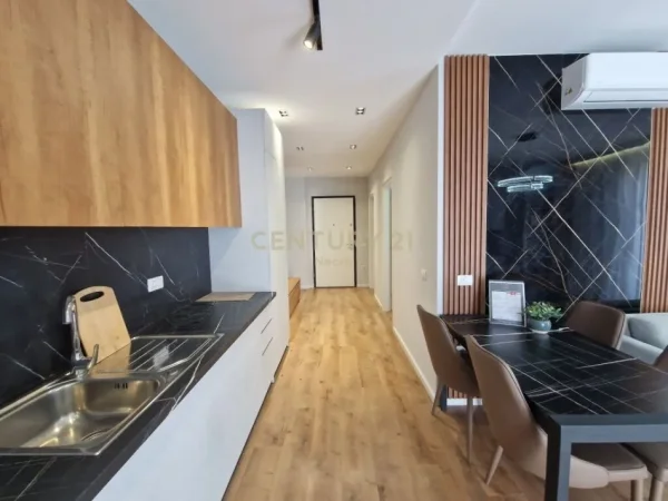 Tirane, shitet apartament 1+1 Kati 1, 88 m² 196.000 € (Pazari te Ri)
