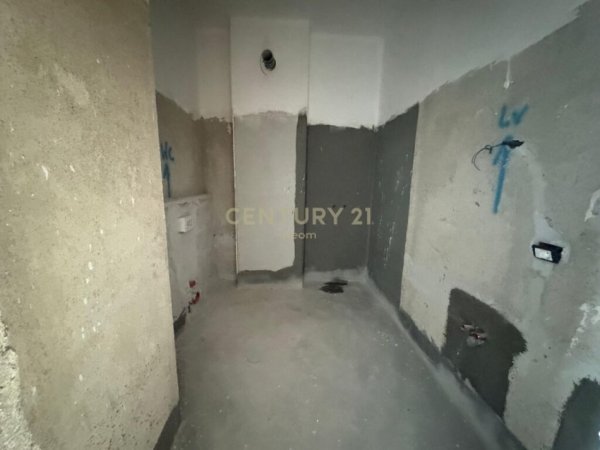 Tirane, shitet apartament 2+1 Kati 2, 117 m² 158.000 € (Dritan Hoxha)