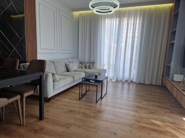 Tirane, shitet apartament 1+1 Kati 1, 88 m² 196.000 € (pazari i ri)