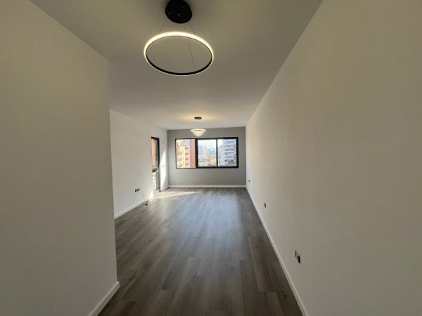 Tirane, shitet apartament 1+1+Aneks+Ballkon Kati 5, 68 m² 92.000 € (astir)