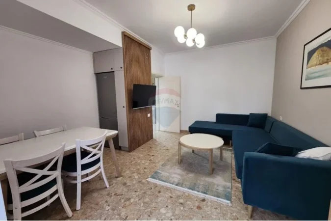 Tirane, jepet me qera apartament 1+1 Kati 5, 75 m² 700 € (RRUGA ELBASANIT)