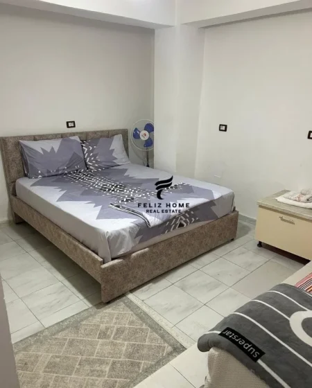 Tirane, jepet me qera apartament 1+1 Kati 1, 70 m² 550 € (BRRYLI)