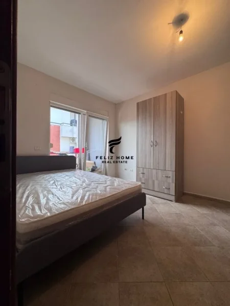 Tirane, jepet me qera apartament 2+1 Kati 4, 110 m² 650 € (LIQENI I THATE)