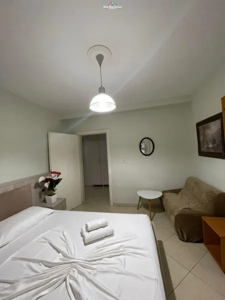 jepet me qera apartament 1+1+Ballkon Kati 3, 65 m² 600 € (qender)