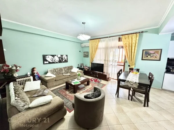 Tirane, shes apartament 2+1+Aneks+Ballkon Kati 6, 92 m² 260.000 € (ISH EKSPOZITA)