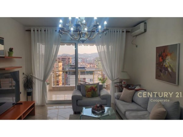 Tirane, jepet me qera apartament 2+1+Aneks+Ballkon Kati 11, 130 m² 1.500 € (BLLOKU)
