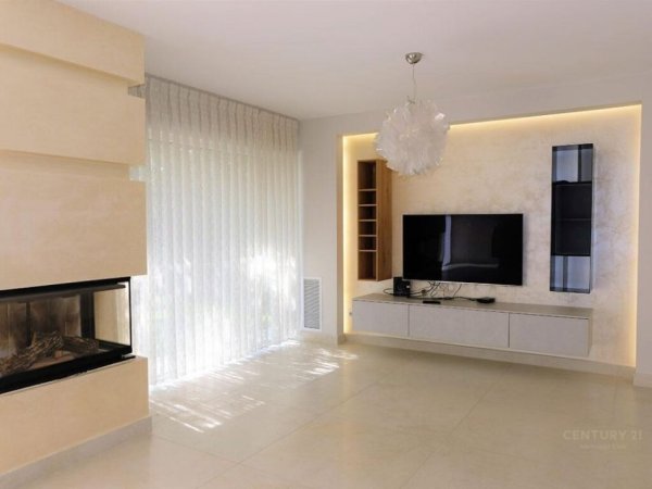 Tirane, jepet me qera Vile 3 Katshe Kati 3, 430 m² 2.500 € (Sunrise Residence&quot;, pranë TEG)