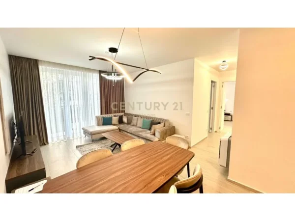 Tirane, jepet me qera apartament+verande | Penthouse 2+1+Aneks+Ballkon Kati 1, 160 m² 1.650 € (Liqeni i Thate)