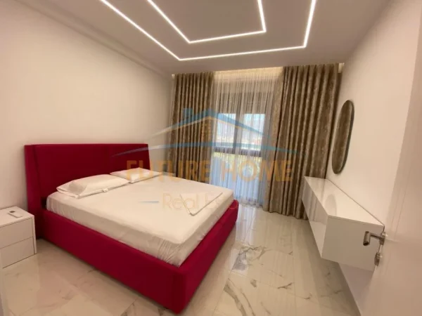 Tirane, jepet me qera apartament 1+1 Kati 5, 75 m² 600 € 