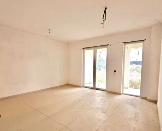 Tirane, shes Vile 3 Katshe Kati 3, 707 m² 1.300.000 €