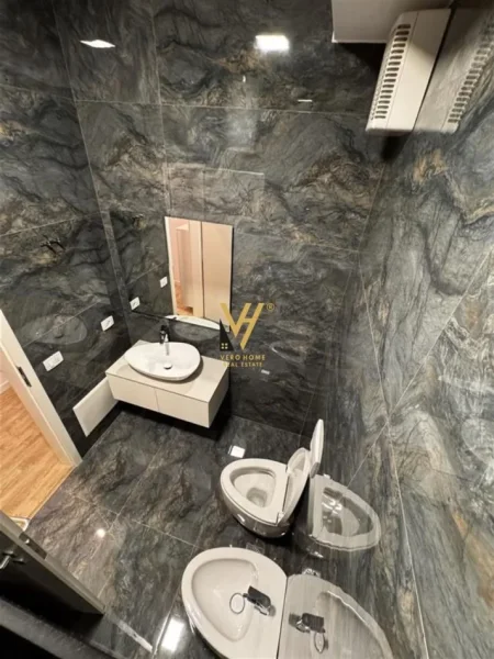 Tirane, shitet apartament 1+1+Ballkon Kati 3, 61 m² 115.000 € (ALI DEMI)