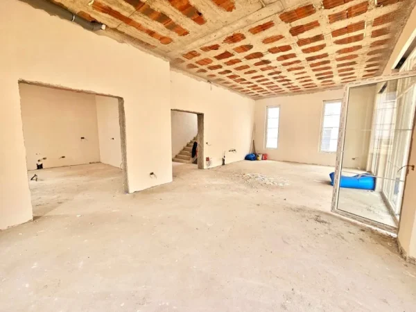 Tirane, shes Vile 5+1 Kati 2, 517 m² 1.500.000 € (ROLLING HILLS 2 - TEG)