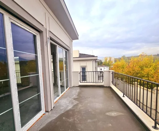 Tirane, shes Vile 5+1 Kati 2, 517 m² 1.500.000 € (ROLLING HILLS 2 - TEG)