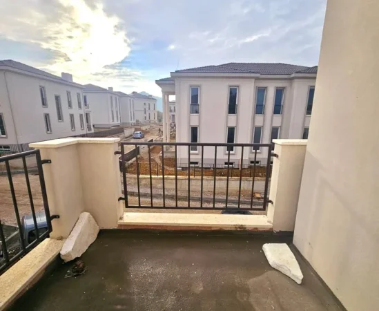 Tirane, shes Vile 5+1 Kati 2, 517 m² 1.500.000 € (ROLLING HILLS 2 - TEG)