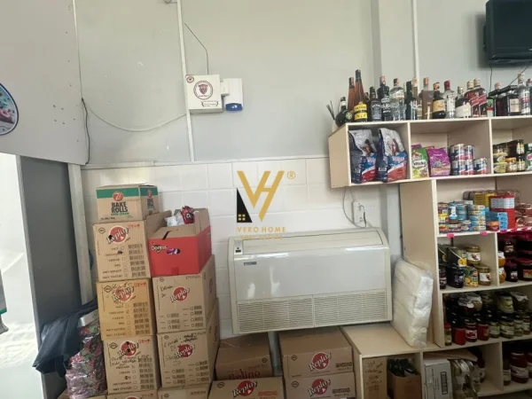 Tirane, shitet dyqan Kati 0, 115 m² 270.000 € (RRUGA E DIBRES)