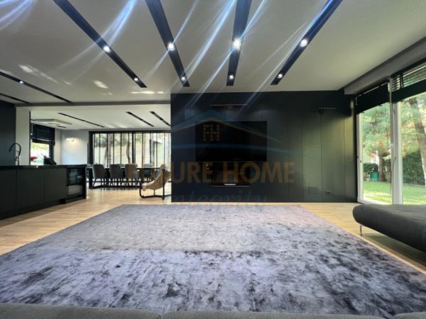 Durres, jepet me qera Vile 2 Katshe Kati 1, 182 m² 7.500 € (Vala Mar Residence Gjiri i Lalezit)