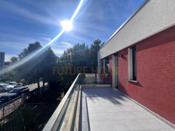 Durres, jepet me qera Vile 2 Katshe Kati 1, 182 m² 7.500 € (Vala Mar Residence Gjiri i Lalezit)