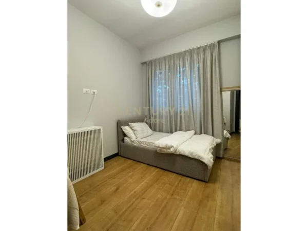 Tirane, shes apartament 2+1+Aneks+Ballkon Kati 1, 115 m² 245.000 € (Kodra e Diellit 1)
