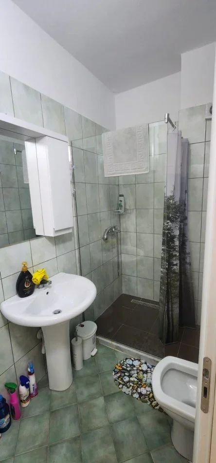 Durres, shitet apartament 2+1+Ballkon Kati 2, 110 m² 140.000 € (Shkembi i Kavajes)