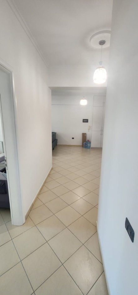 Durres, shitet apartament 2+1+Ballkon Kati 2, 110 m² 140.000 € (Shkembi i Kavajes)