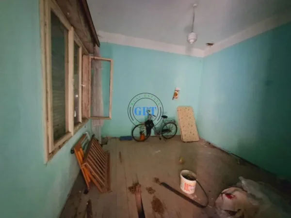 Durres, shitet apartament 2+1 Kati 0, 165 m² 65.000 € (Muzeu i Deshmoreve)