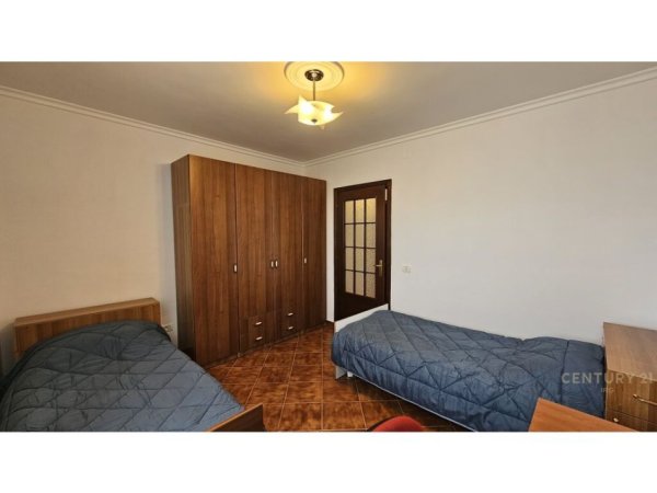 Tirane, jepet me qera apartament 2+1+Aneks+Ballkon Kati 6, 109 m² 800 € (Ish ekspozita)