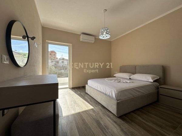 Tirane, jepet me qera Vile 2 Katshe Kati 2, 700 m² 2.000 € (Sauk)