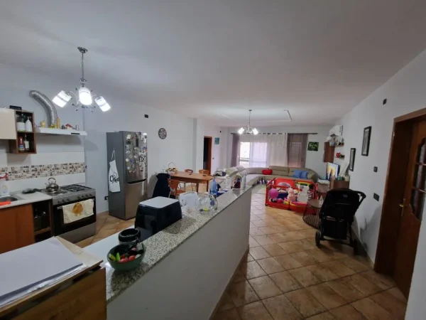 Durres, shitet apartament 3+1+Aneks+Ballkon Kati 7, 157 m² 230.000 € (Rruga Aleksander Goga)